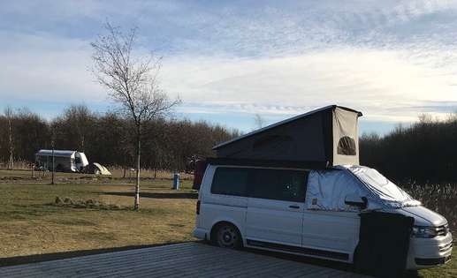 Einem Ort wurde ein Foto hinzugefügt
