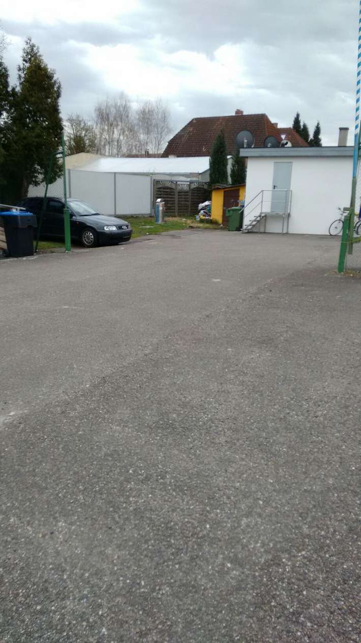 Parking an den Sportanlagen