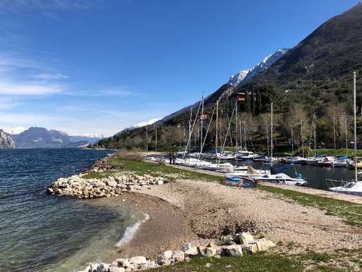 Added a photo to a location