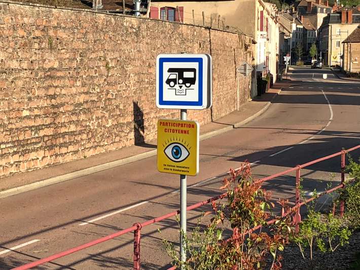 Aire de Camping-Car La Clayette