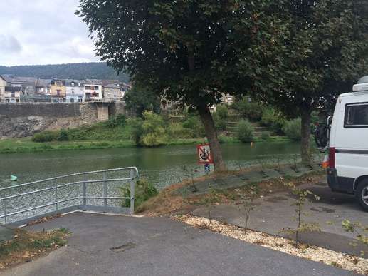 Added a photo to a location