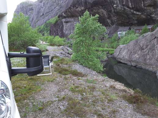 Added a photo to a location