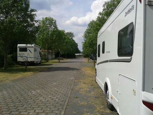 Einem Ort wurde ein Foto hinzugefügt