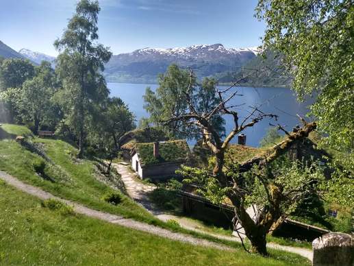 Einem Ort wurde ein Foto hinzugefügt