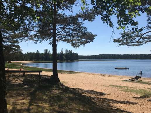 Added a photo to a location