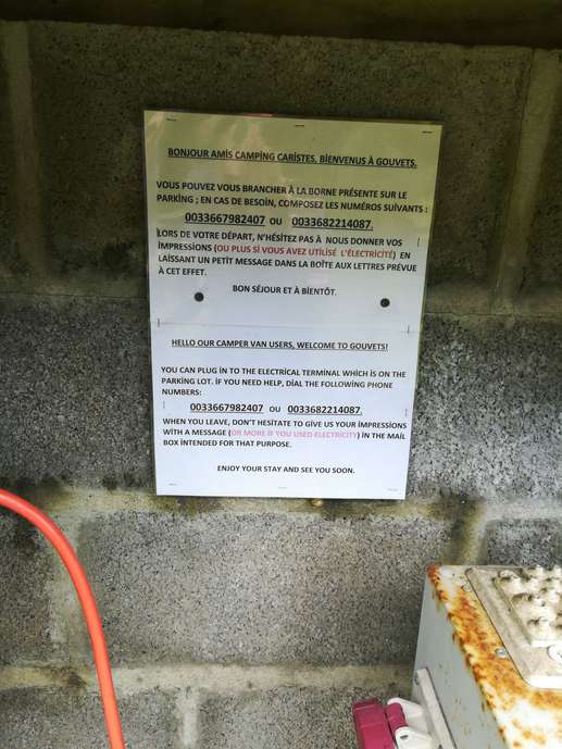 Einem Ort wurde ein Foto hinzugefügt