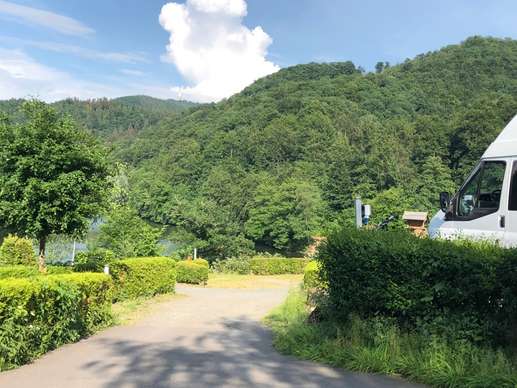 Einem Ort wurde ein Foto hinzugefügt