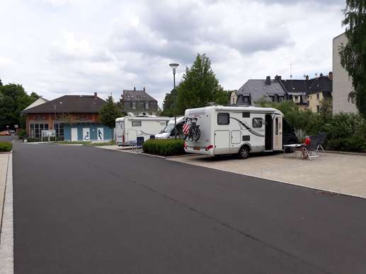Einem Ort wurde ein Foto hinzugefügt