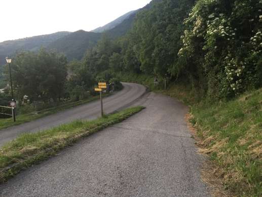 Einem Ort wurde ein Foto hinzugefügt