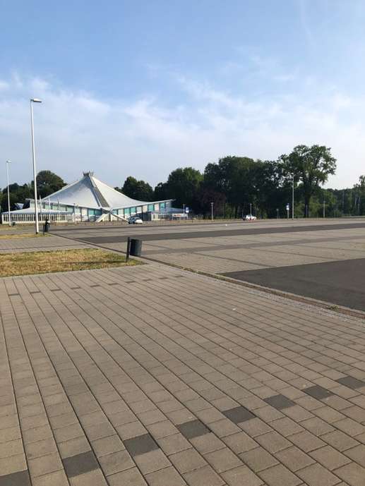 Einem Ort wurde ein Foto hinzugefügt