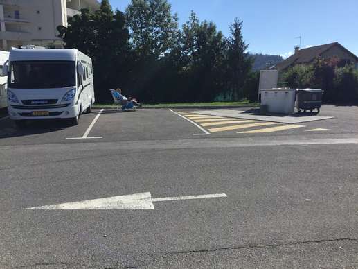 Einem Ort wurde ein Foto hinzugefügt