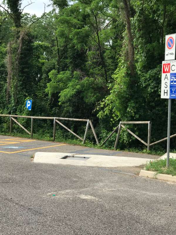 Piazzale Luciano Zana