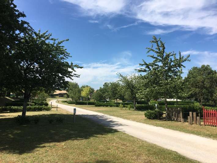 Les Coteaux du Lac