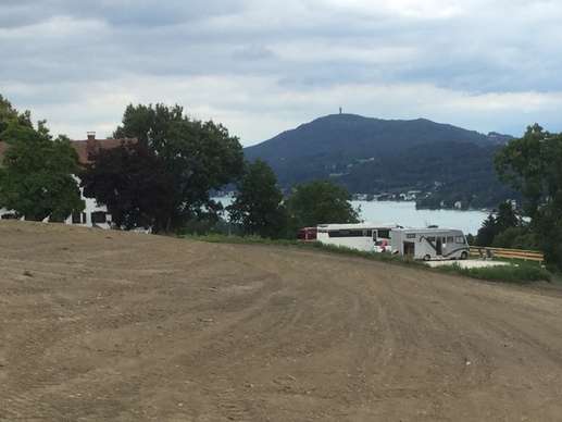 Einem Ort wurde ein Foto hinzugefügt