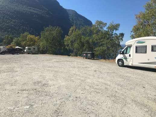 Een foto toegevoegd aan een locatie