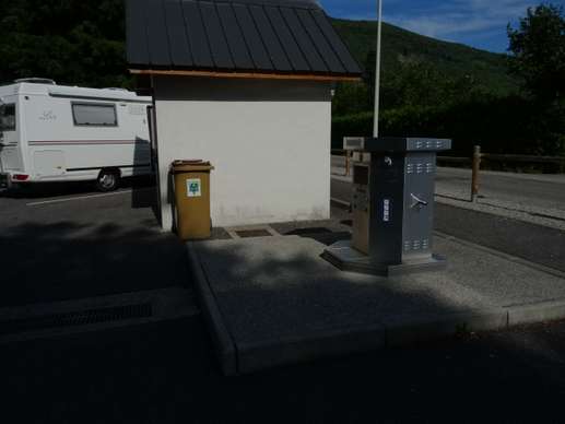 Added a photo to a location