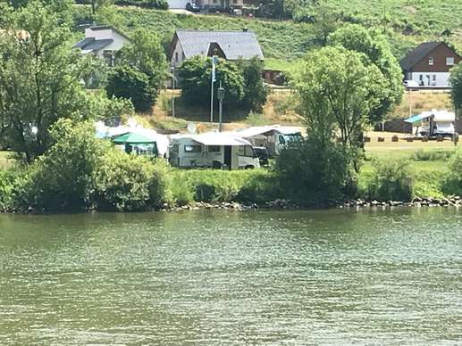 Added a photo to a location