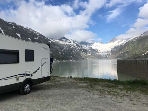 Een foto toegevoegd aan een locatie