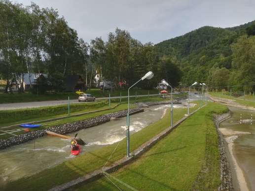 Einem Ort wurde ein Foto hinzugefügt