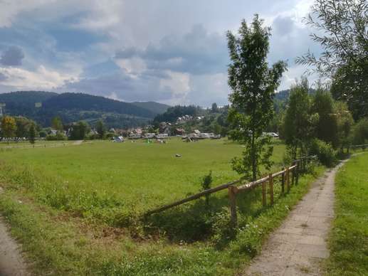 Einem Ort wurde ein Foto hinzugefügt