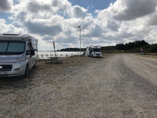 Einem Ort wurde ein Foto hinzugefügt