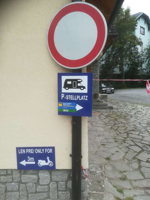 Einem Ort wurde ein Foto hinzugefügt