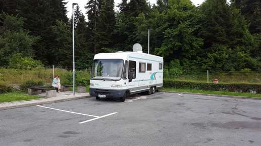Einem Ort wurde ein Foto hinzugefügt