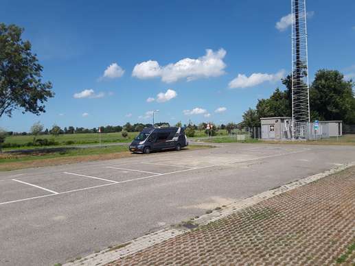 Einem Ort wurde ein Foto hinzugefügt
