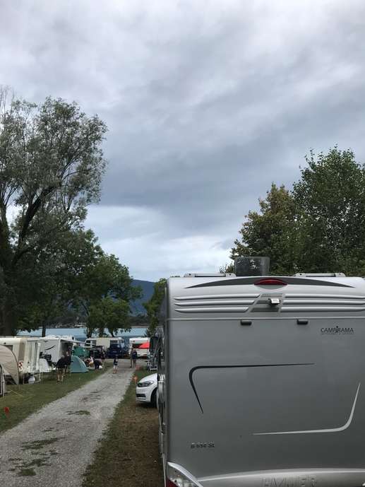 Einem Ort wurde ein Foto hinzugefügt