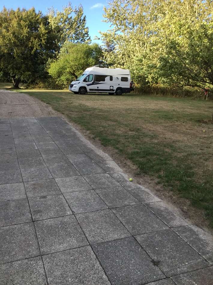 Aulum Autocamperplads - Betina og Christian Holm