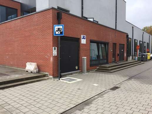 Added a photo to a location