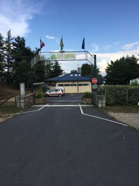 Einem Ort wurde ein Foto hinzugefügt