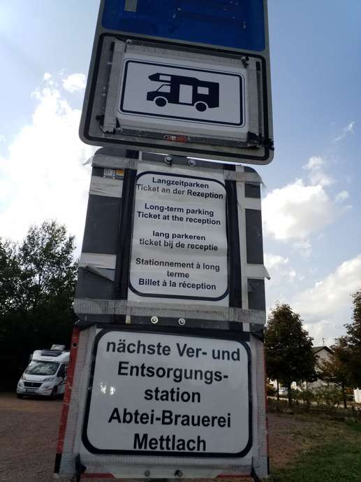 Einem Ort wurde ein Foto hinzugefügt