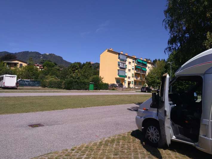 Posteggio Allo Stadio