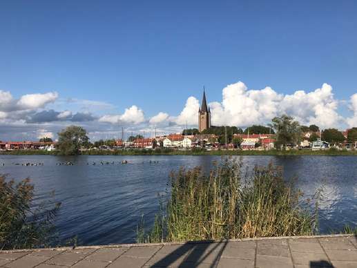 Einem Ort wurde ein Foto hinzugefügt