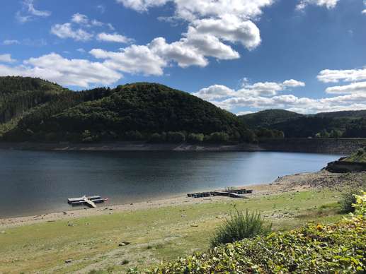 Added a photo to a location