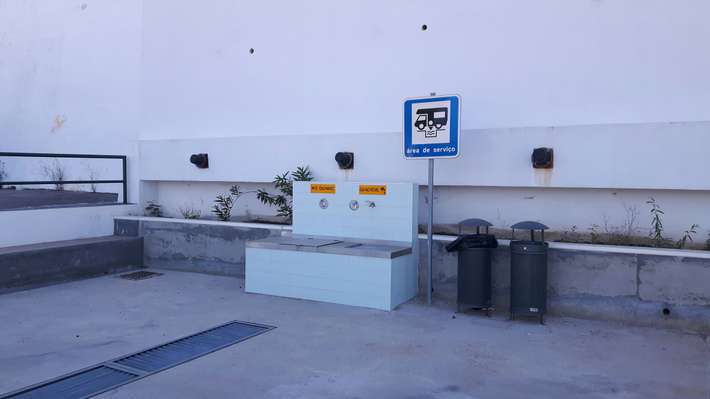 Parking Espaço de Aroio