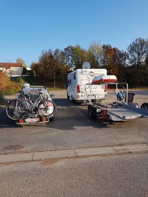 Einem Ort wurde ein Foto hinzugefügt