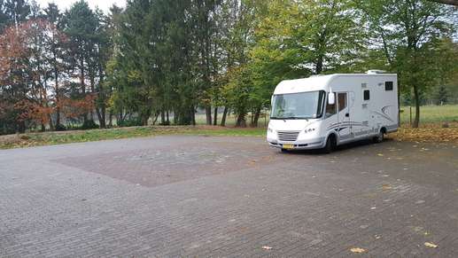 Einem Ort wurde ein Foto hinzugefügt