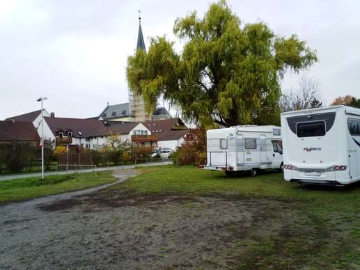 Einem Ort wurde ein Foto hinzugefügt