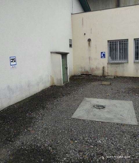 Einem Ort wurde ein Foto hinzugefügt