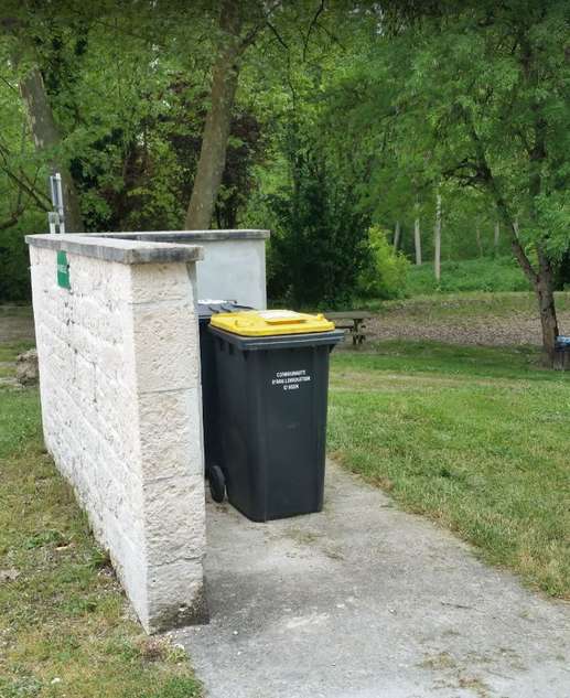 Einem Ort wurde ein Foto hinzugefügt