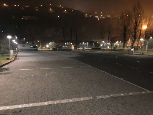Einem Ort wurde ein Foto hinzugefügt
