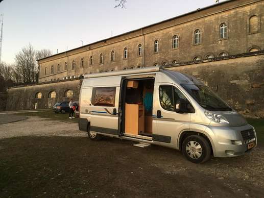 Einem Ort wurde ein Foto hinzugefügt