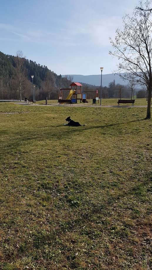 Einem Ort wurde ein Foto hinzugefügt