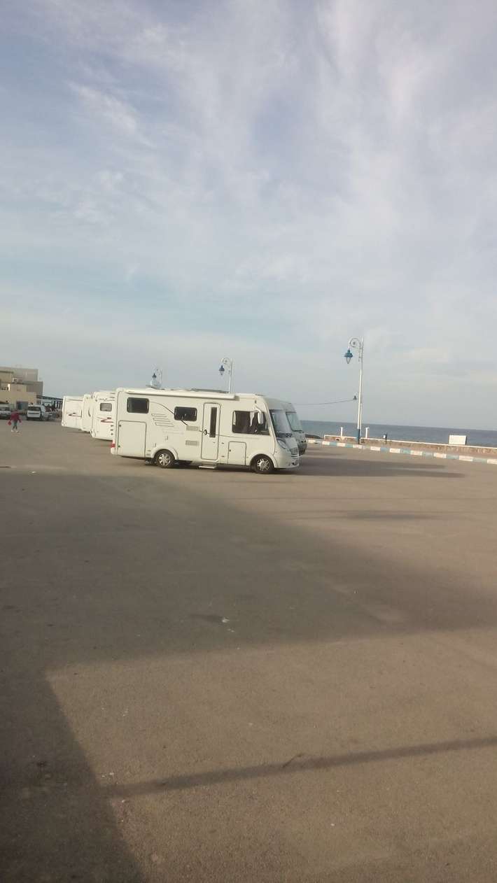 Oued Laou Guardian Parking
