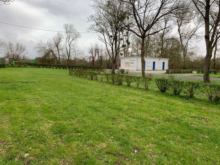 Camping-car Park Bazouges-Cré-sur-Loir, Le Vieux Pont (Sarthe)
