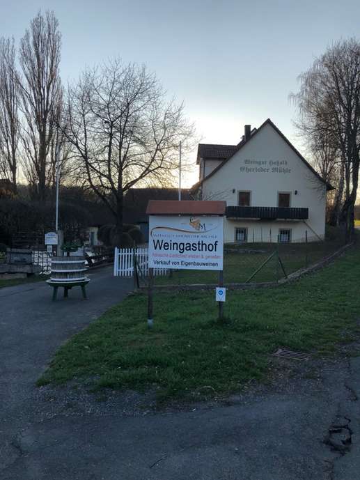 Einem Ort wurde ein Foto hinzugefügt