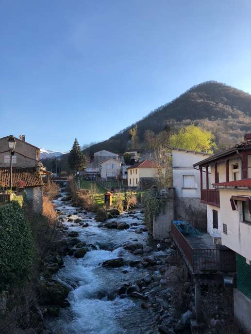 Einem Ort wurde ein Foto hinzugefügt