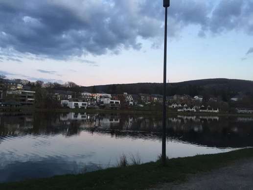 Einem Ort wurde ein Foto hinzugefügt